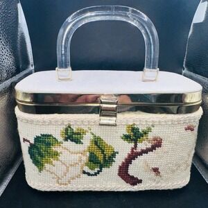 Vintage JR Florida  Needlepoint Floral Box Purse Lucite Handle